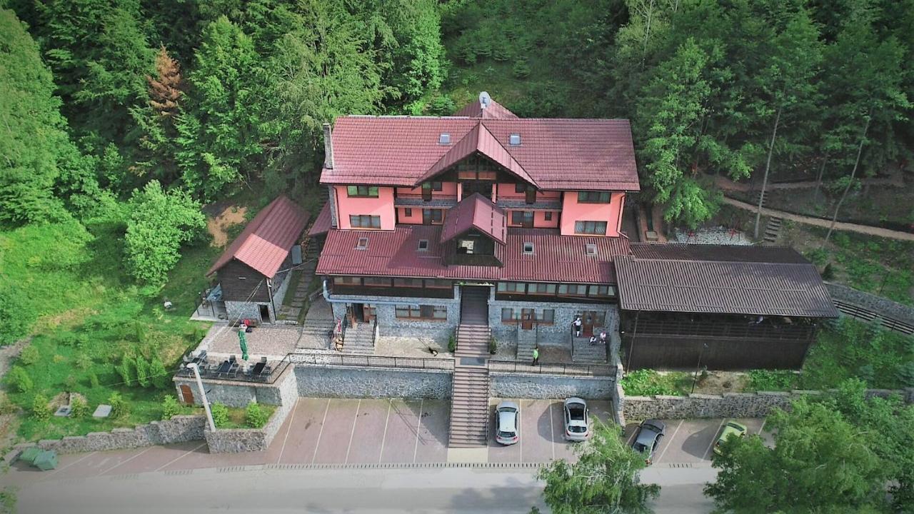 Pensiunea Ayana Petrozsény Kültér fotó